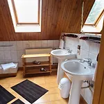 فندق مبيت وإفطار Art House Szymaszkowa 1