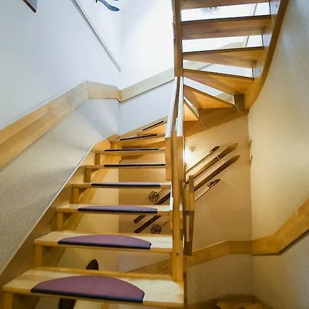 Bed & Breakfast Art House Szymaszkowa 1
