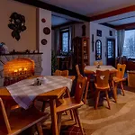 Art House Szymaszkowa 1 住宿加早餐酒店 扎科帕内