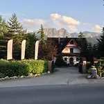 Art House Szymaszkowa 1 3* 자코파네