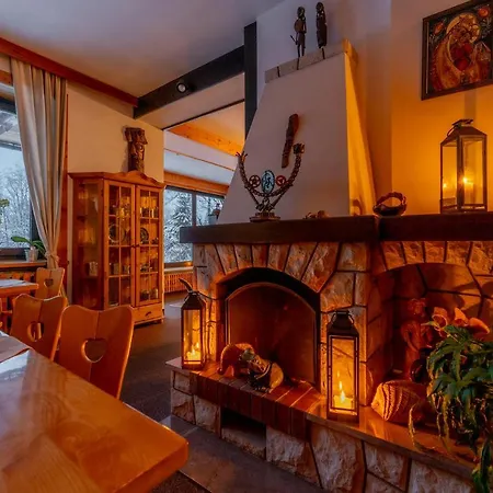 Art House Szymaszkowa 1 Bed & Breakfast